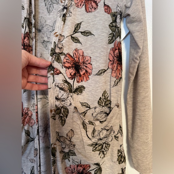 Grace & Lace long floral cardigan - Picture 3 of 15